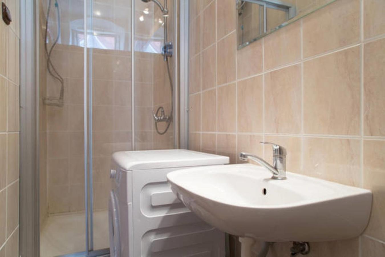Romantic Central Flat Братислава Екстериор снимка